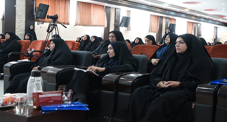 اولین همایش مدیران شعب سراسر کشور سال 1404 با حضور مدیرعامل و موضوع «تصمیم‌سازی، سرمایه‌گذاری برای تولید در راستای تحقق منویّات مقام معظم رهبری(دامه ظله برکاته)»، مشهد، مجتمع فرهنگی تربیتی امام رضا(ع)  